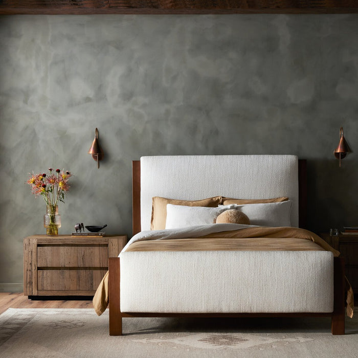 king bed  solid oak  oak accent  ivory  ivory fabric  upholstery  off-white upholster  upholstered bed  cream upholstery  upholstered headboard  interior design  koehndesign  calgary designer  amy kohen  calgary  mid century design  mid-century  yyclifestyle  yycliving  calgary furniture  calgary furniture shop  shopkoehndesign  canada  furniture  clean lines  Modern Design  modern  Luxury Furniture  online furniture shop  plush  wood frame  wood base  wood grain  solid wood